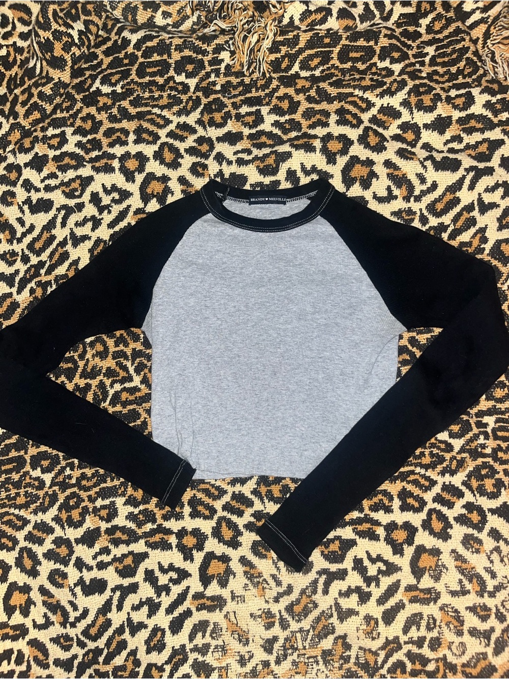 Brandy Melville black and gray raglan crewneck crop top